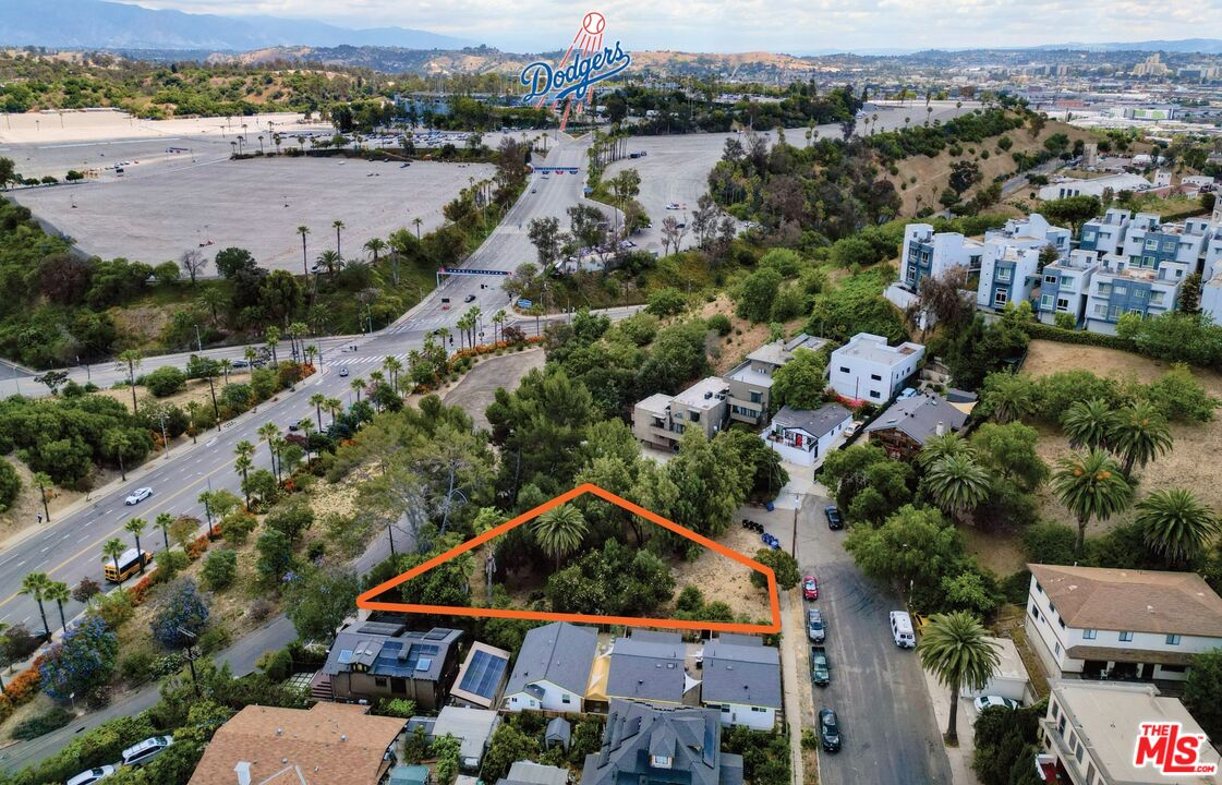 Property photo for 1204 Lilac Pl, Los Angeles, CA