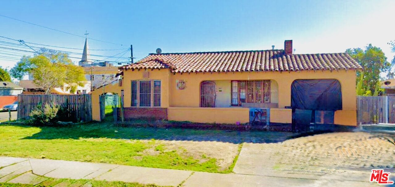 Property photo for 1718 E 113th St, Los Angeles, CA