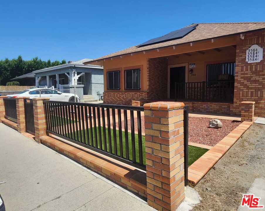 Property photo for 3582 S Budlong Ave, Los Angeles, CA
