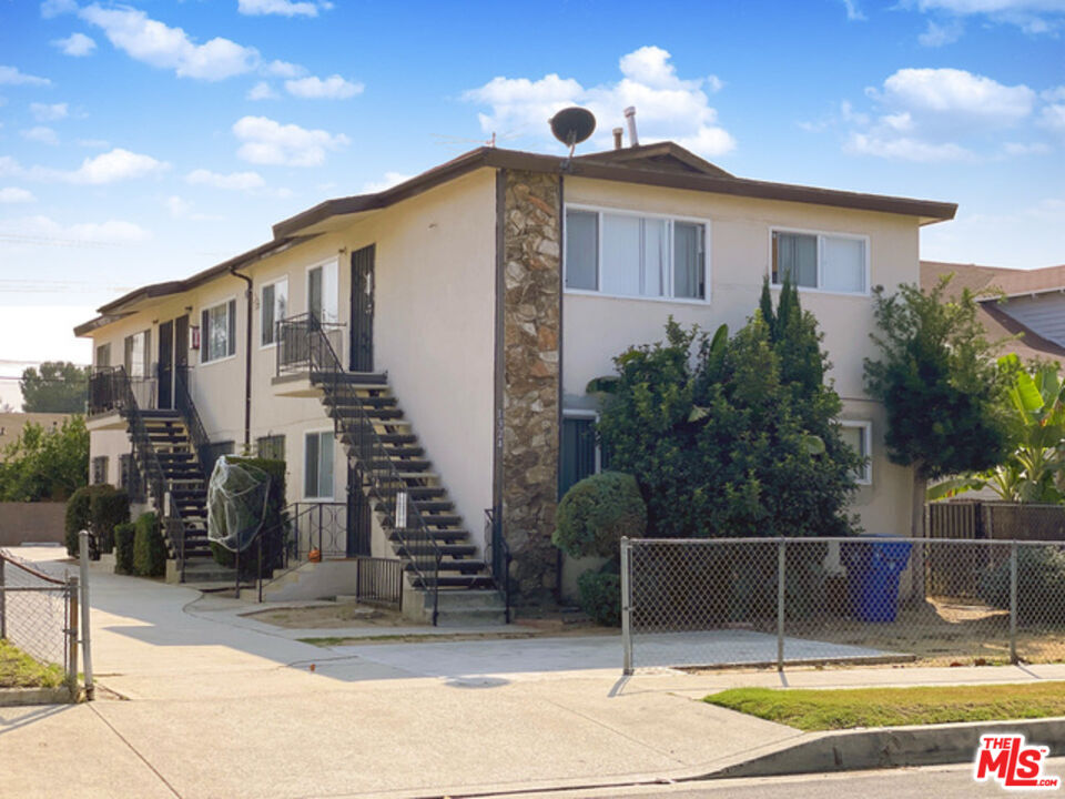 Property photo for 1324 W 36th St, #3, Los Angeles, CA