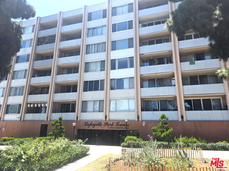 Property photo for 421 S La Fayette Park Pl, #712, Los Angeles, CA