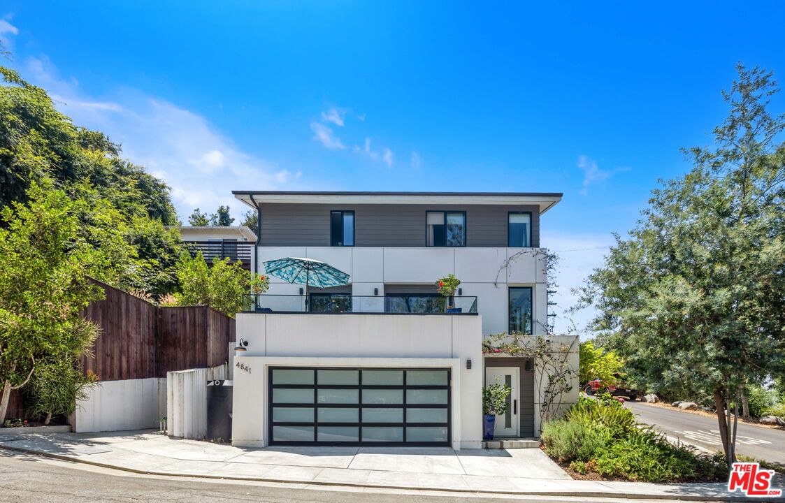 Property photo for 4841 Minden Pl, Los Angeles, CA