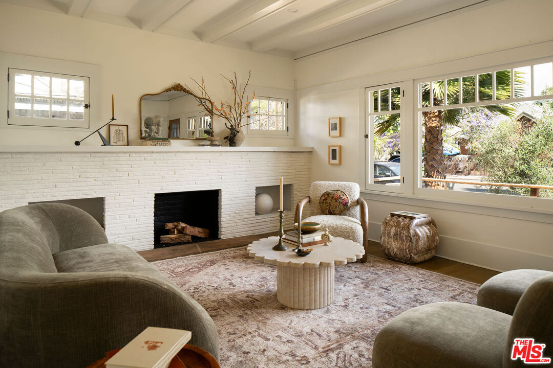 Property photo for 2122 W 29th St, Los Angeles, CA