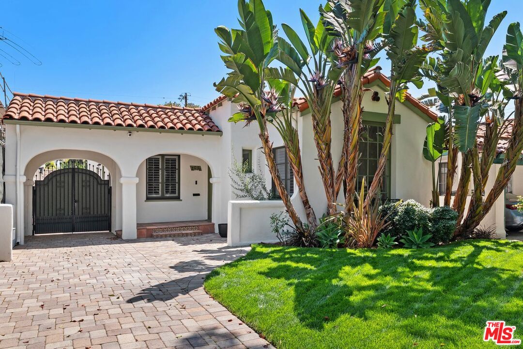 Property photo for 2030 Kelton Ave, Los Angeles, CA