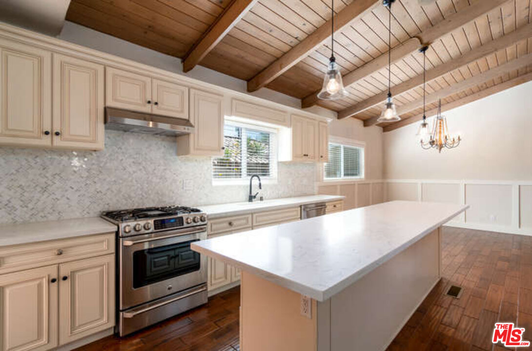 Property photo for 1604 OAK AVE, Manhattan Beach, CA