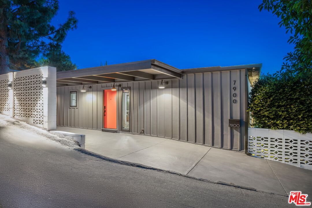 Property photo for 7900 Willow Glen Rd, Los Angeles, CA