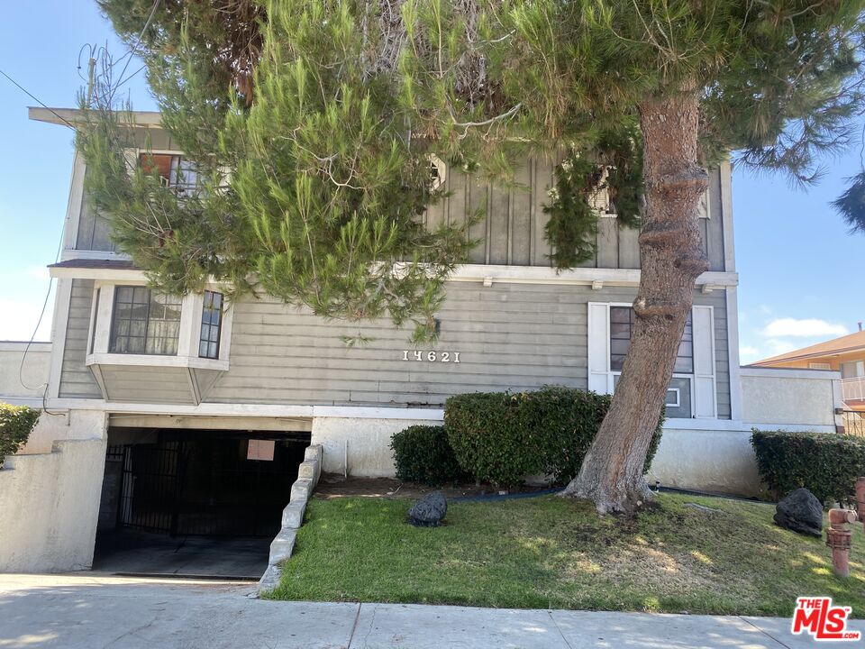 Property photo for 14621 S Berendo Ave, #7, Gardena, CA