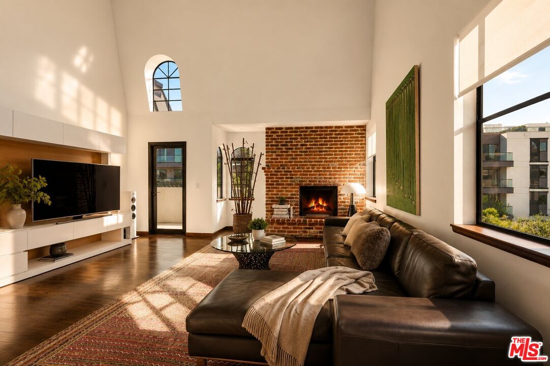 Property photo for 432 S Hamel Rd, #303, Los Angeles, CA