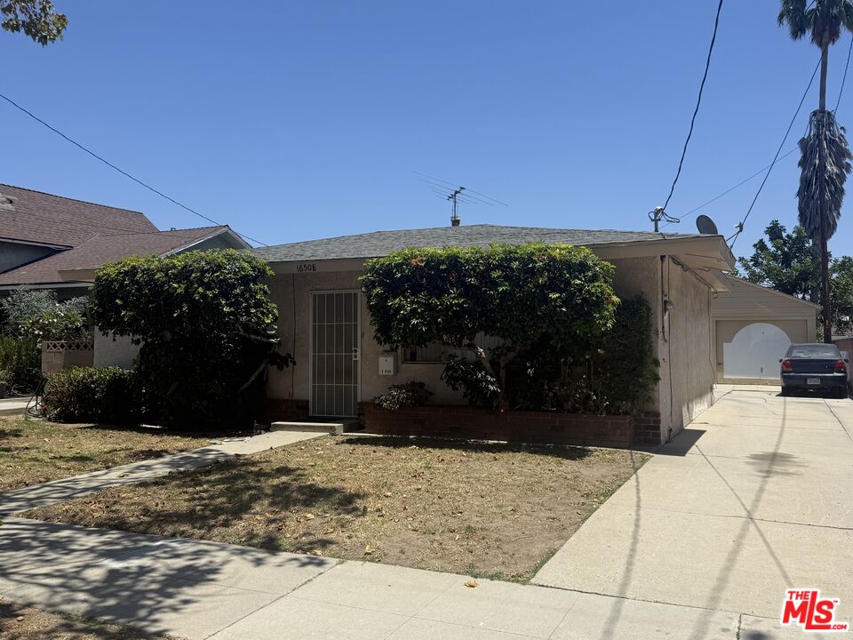 Property photo for 16508 Halldale Ave, Gardena, CA