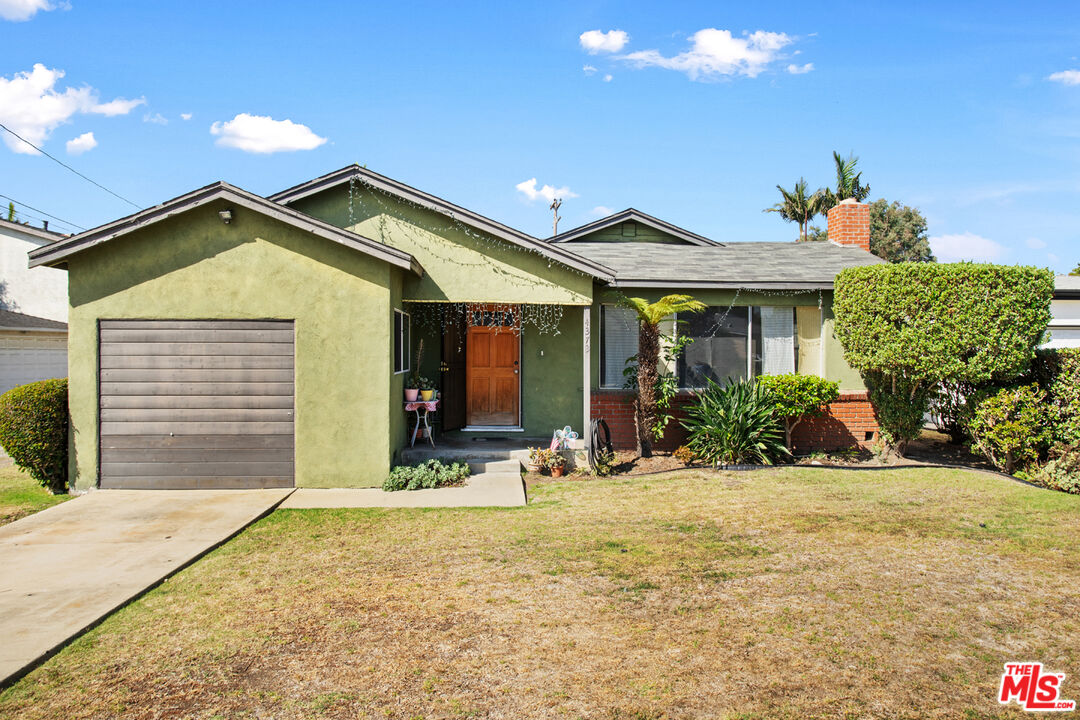 Property photo for 4373 Mcconnell Blvd, Los Angeles, CA