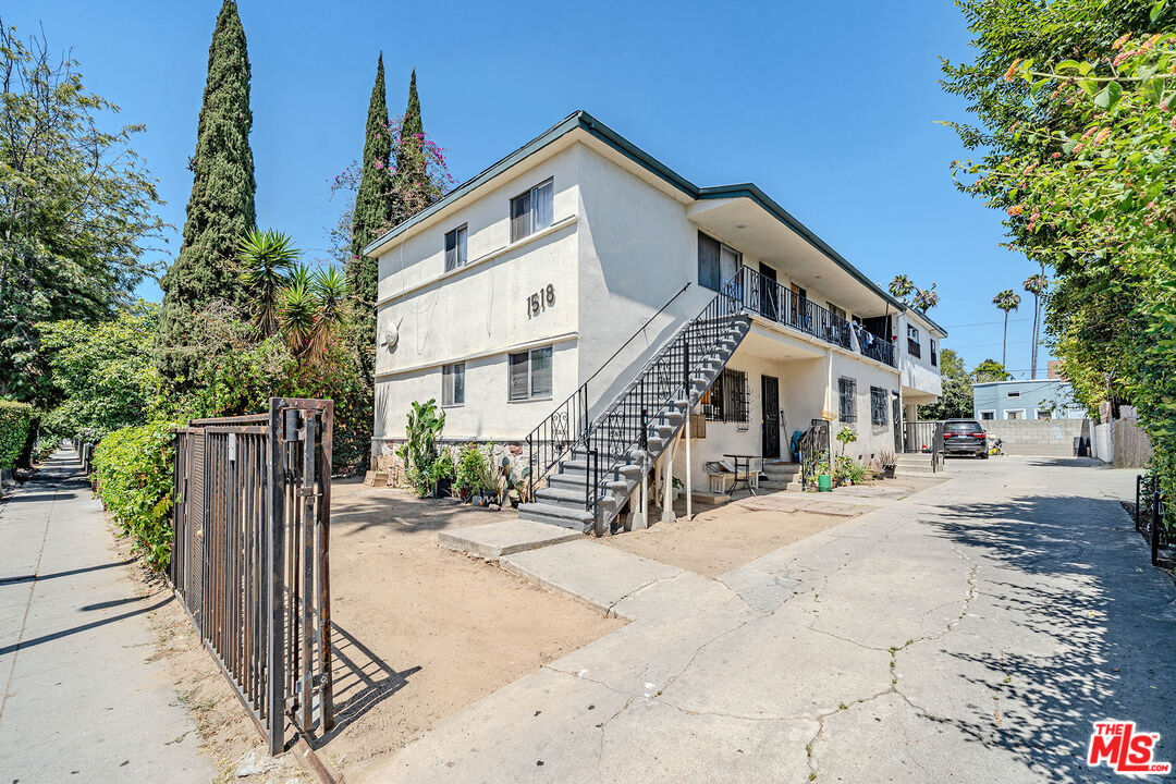 Property photo for 1518 S Hobart Blvd, Los Angeles, CA