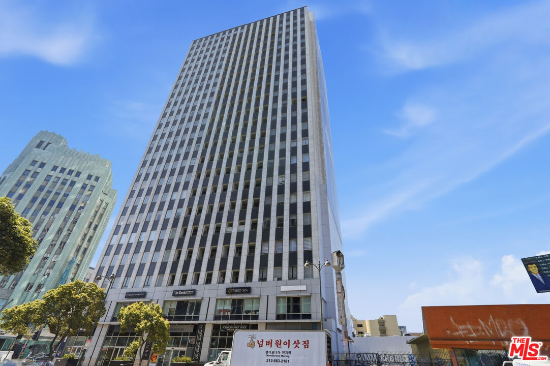 Property photo for 3810 Wilshire Blvd, #1609, Los Angeles, CA