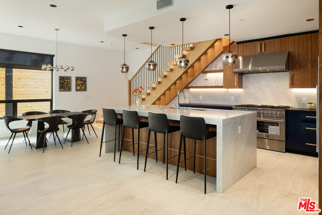 Property photo for 212 Bay Street, #102, Santa Monica, CA