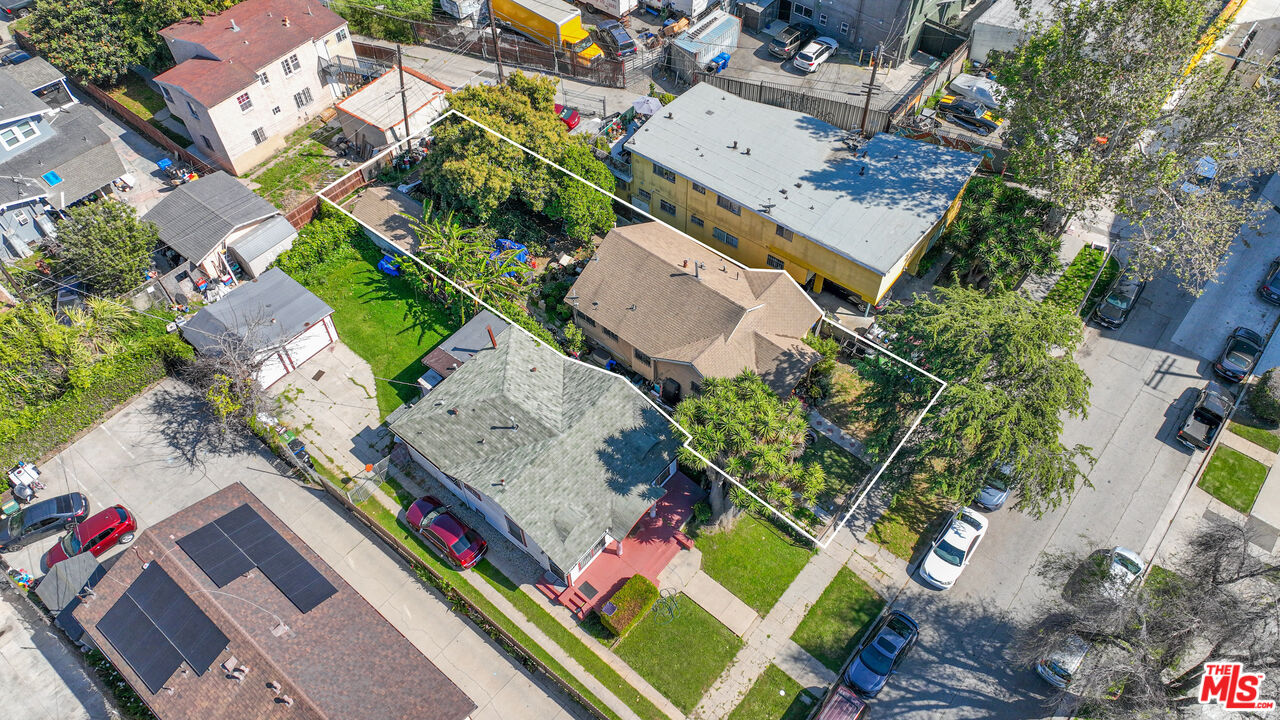Property photo for 2524 S Sycamore Ave, Los Angeles, CA