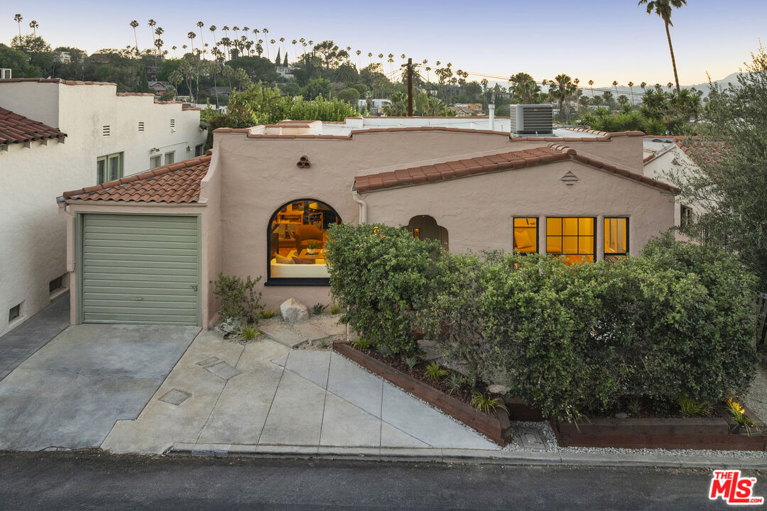 Property photo for 1415 Murray Dr, Los Angeles, CA