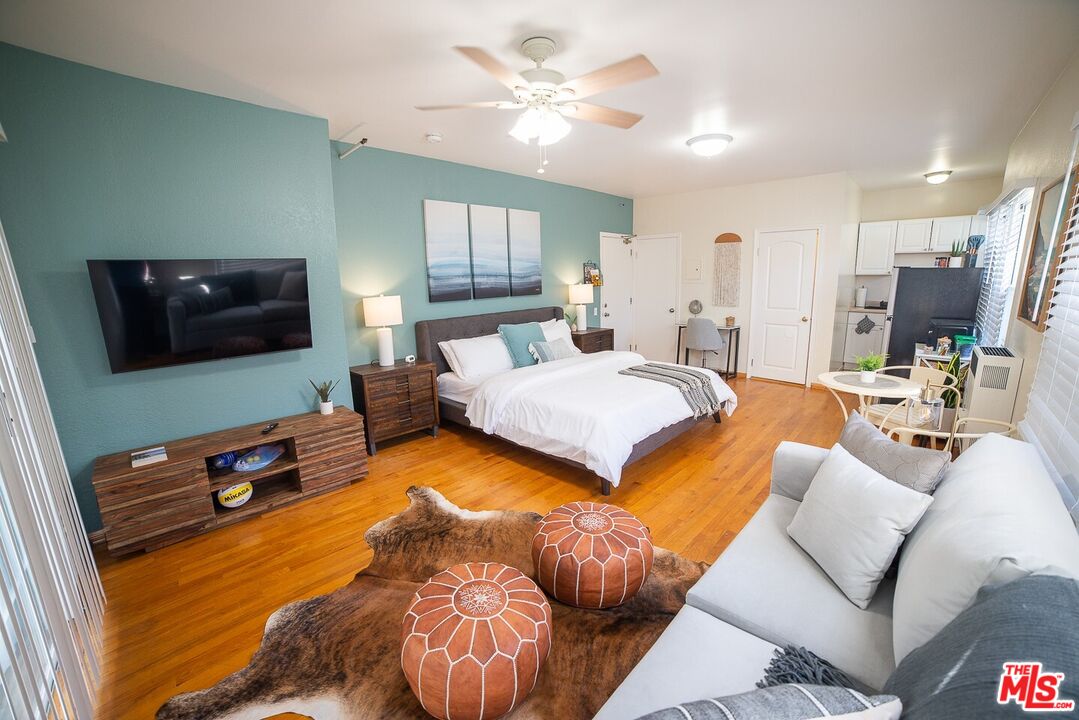 Property photo for 26 Breeze Ave, #2, Venice, CA