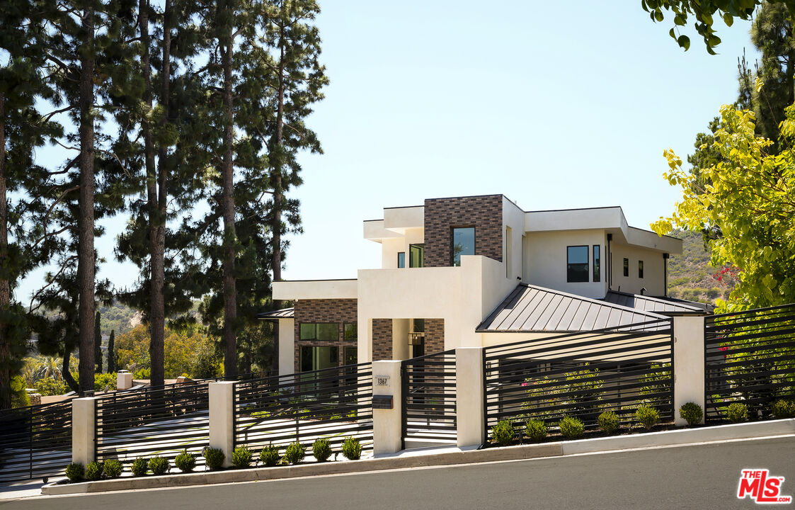 Property photo for 1367 Casiano Rd, Los Angeles, CA