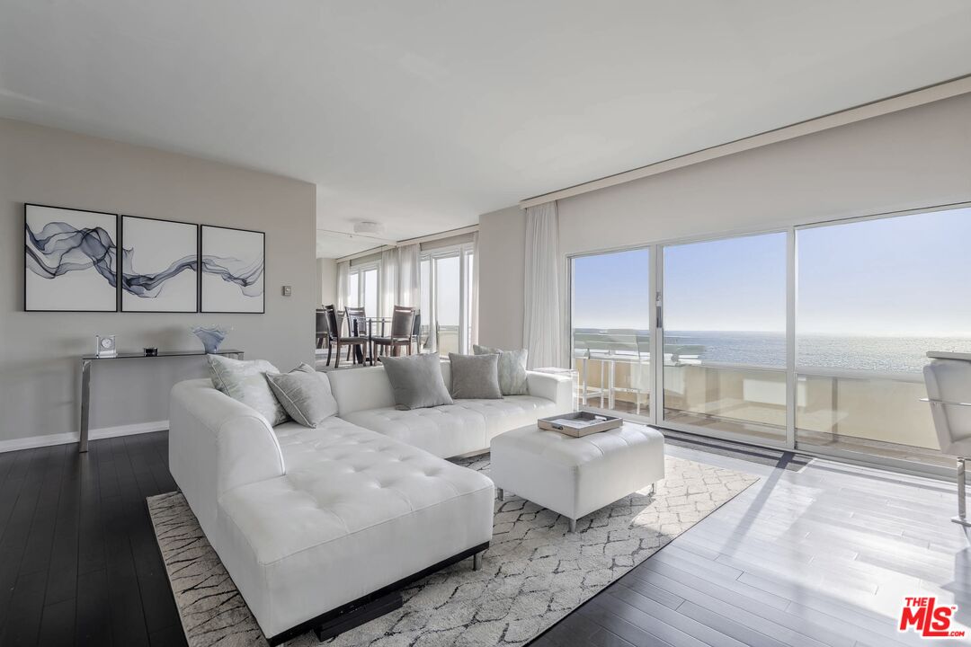 Property photo for 18065 Coastline Dr, #4, Malibu, CA