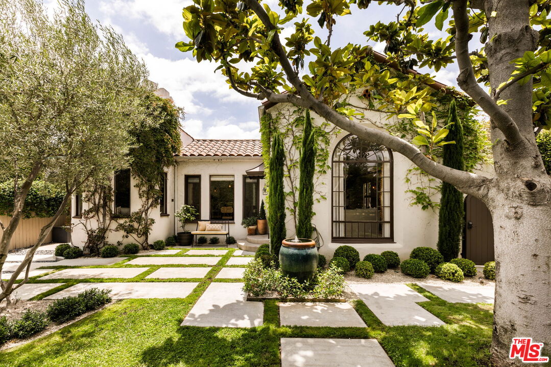 Property photo for 6570 Colgate Ave, Los Angeles, CA