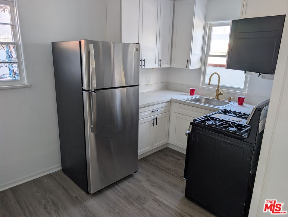 Property photo for 1147 24th St, #C, Santa Monica, CA