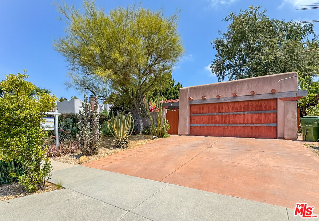 Property photo for 3124 Veteran Ave, Los Angeles, CA