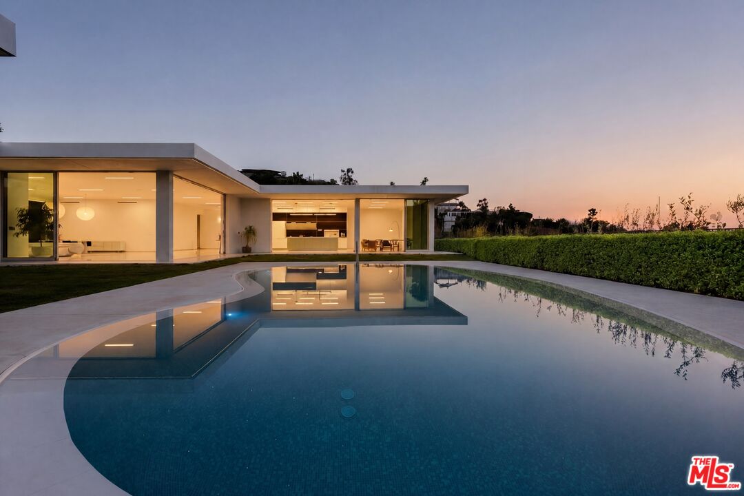 Property photo for 1029 Wallace Rdg, Beverly Hills, CA