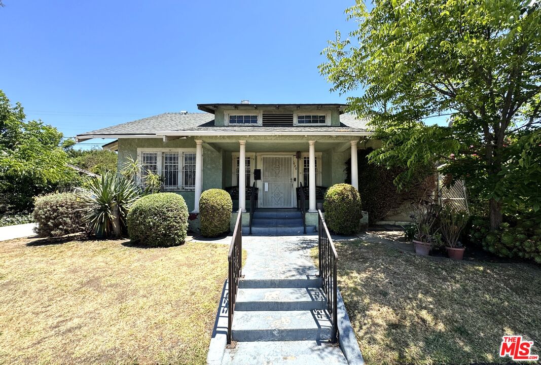 Property photo for 1620 West Blvd, Los Angeles, CA