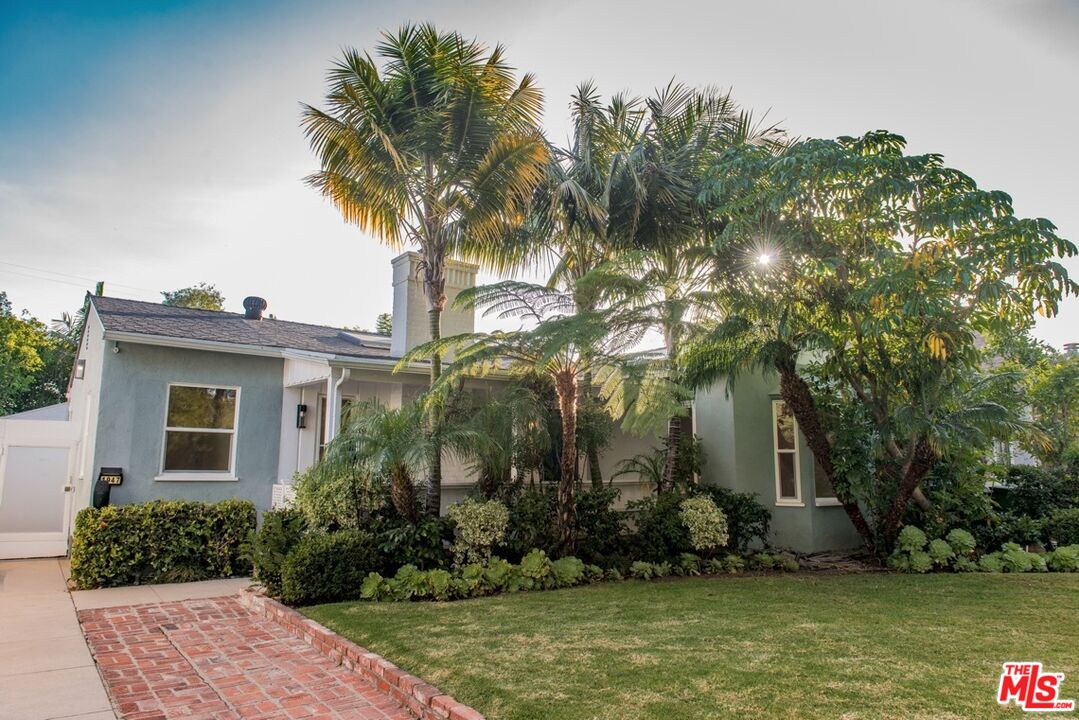 Property photo for 1947 Midvale Ave, Los Angeles, CA