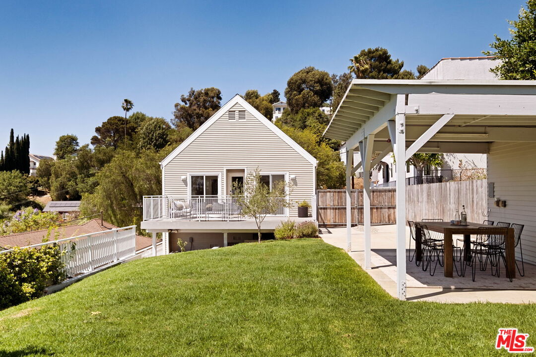 Property photo for 2112 Duane St, Los Angeles, CA