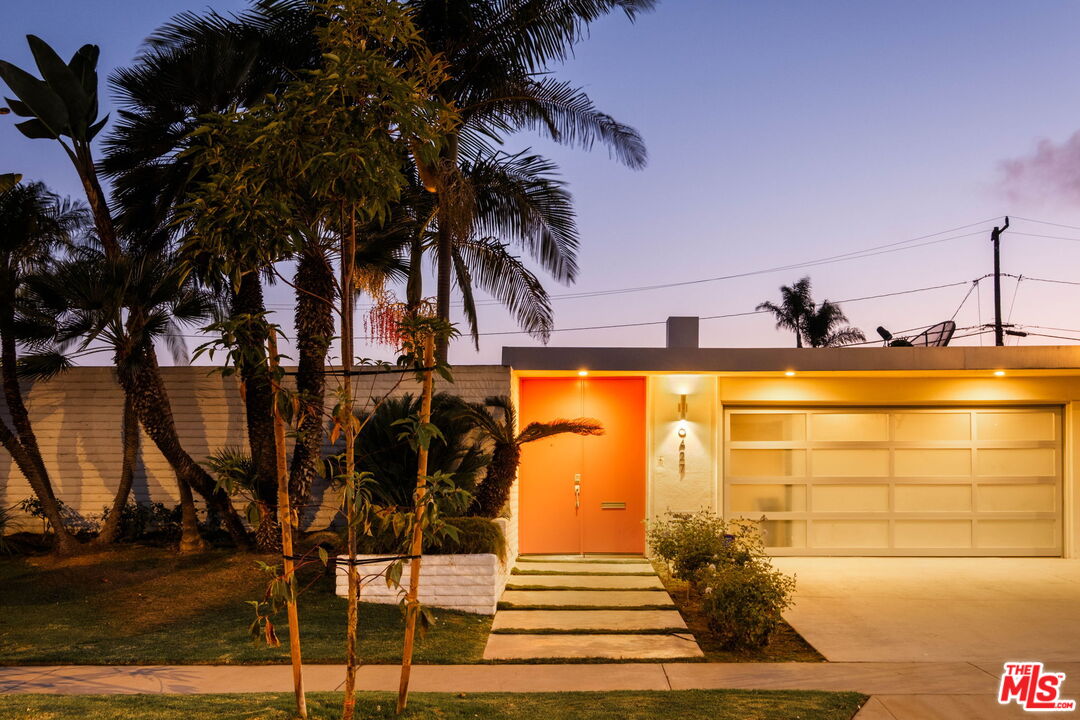 Property photo for 6427 S Halm Ave, Los Angeles, CA