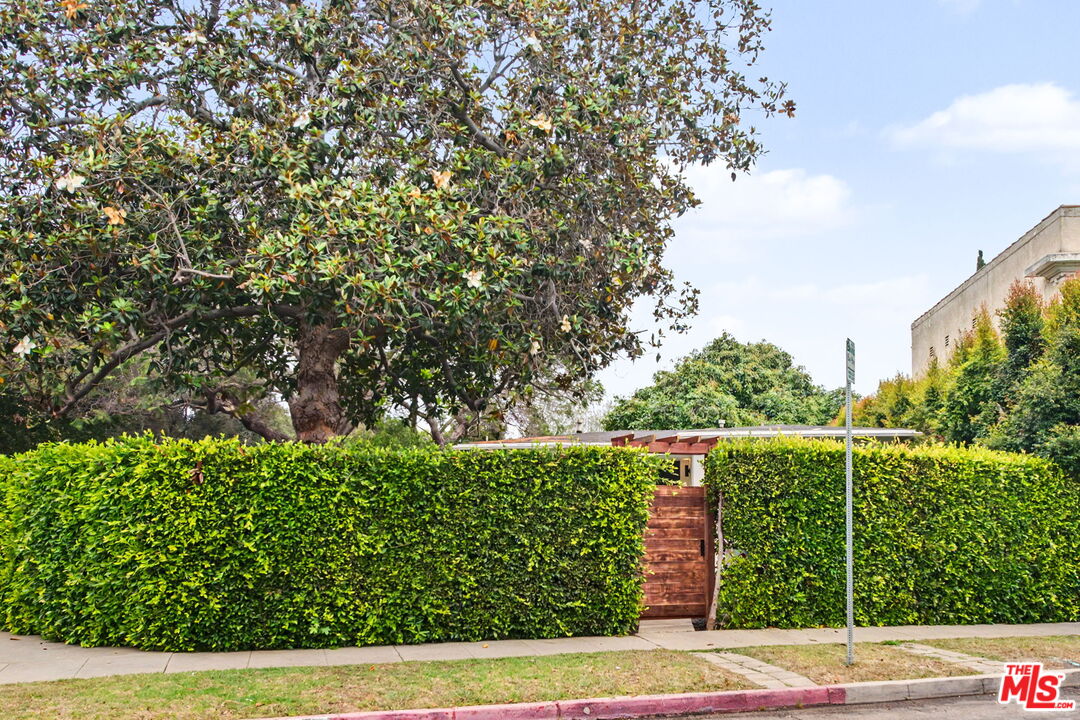 Property photo for 2600 Kelton Ave, Los Angeles, CA