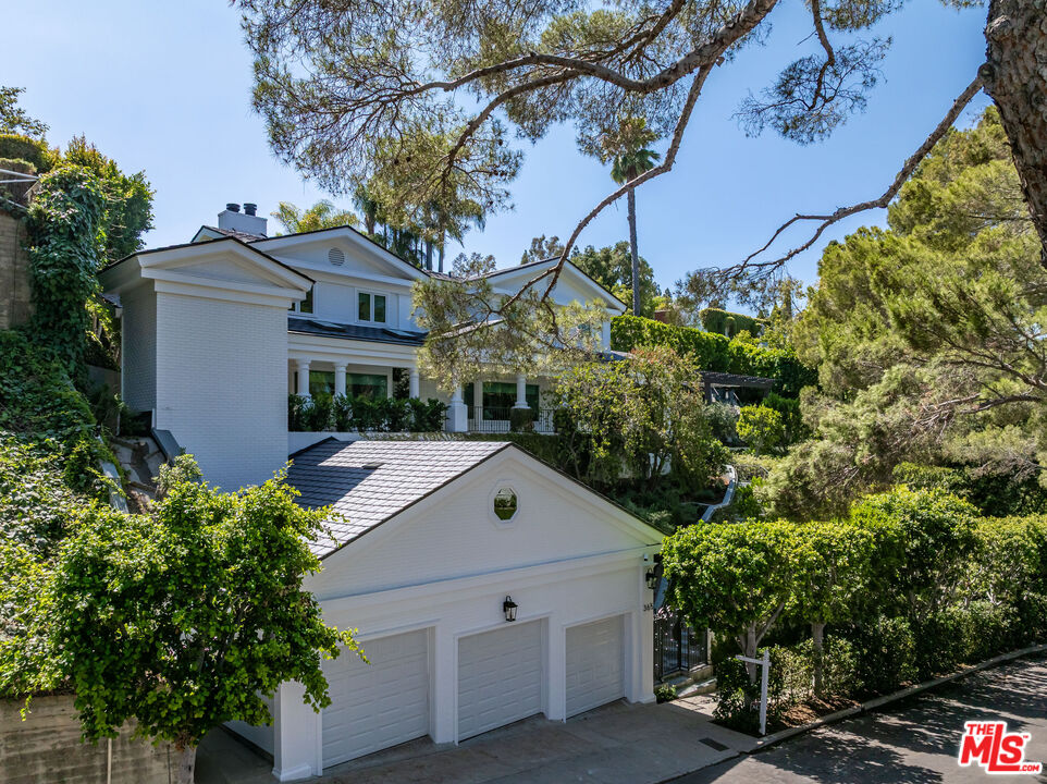 Property photo for 365 Norcroft Ave, Los Angeles, CA