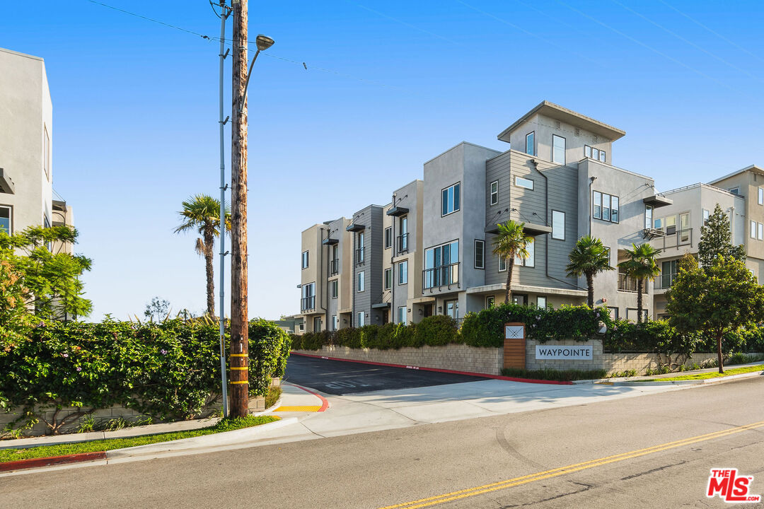 Property photo for 592 E Imperial Ave, El Segundo, CA