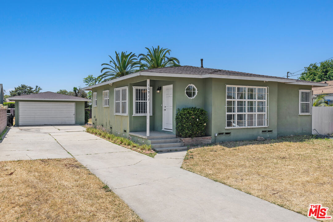 Property photo for 10917 S Osage Ave, Inglewood, CA