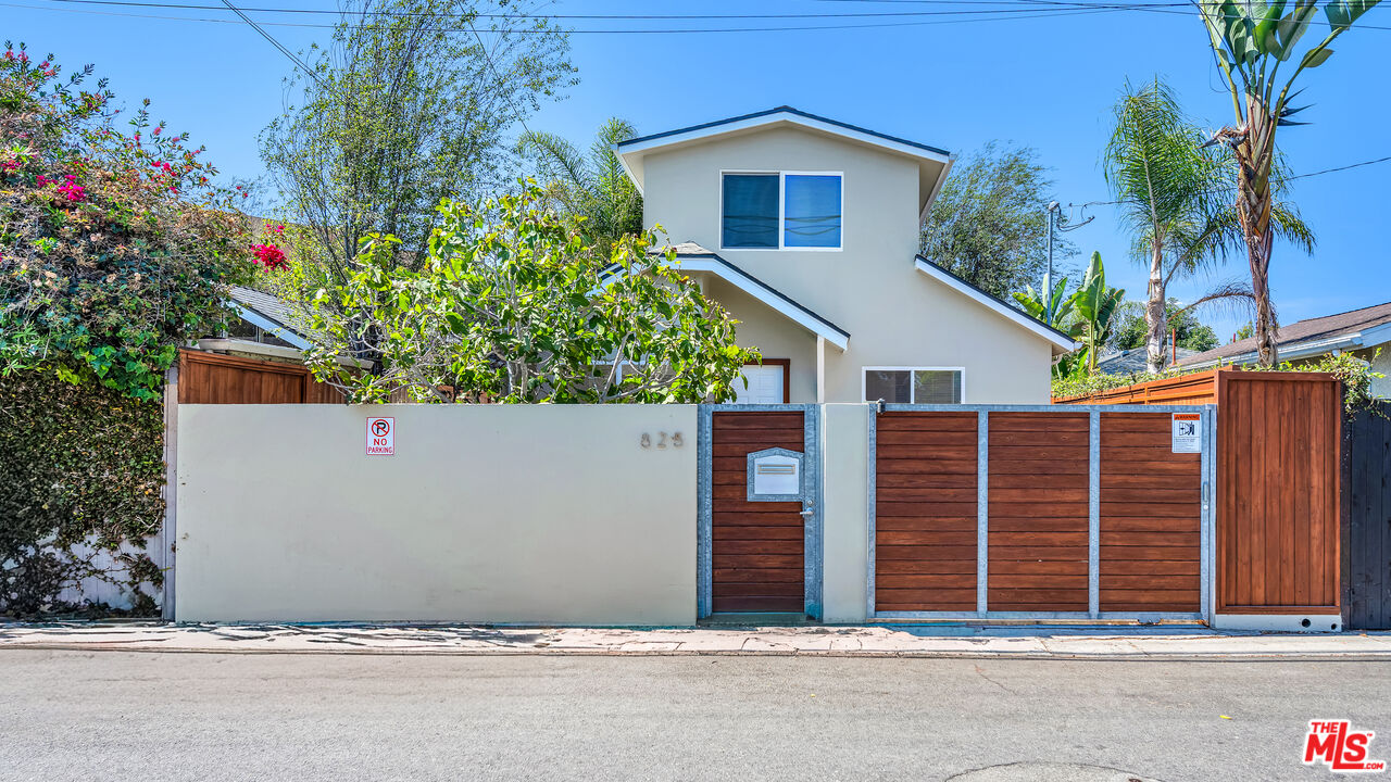 Property photo for 825 San Miguel Ave, Venice, CA