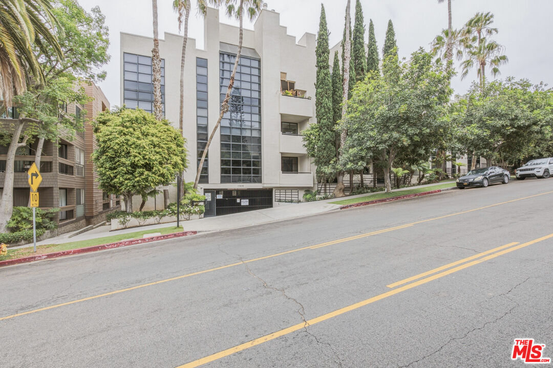 Property photo for 11636 Montana Ave, #103, Los Angeles, CA
