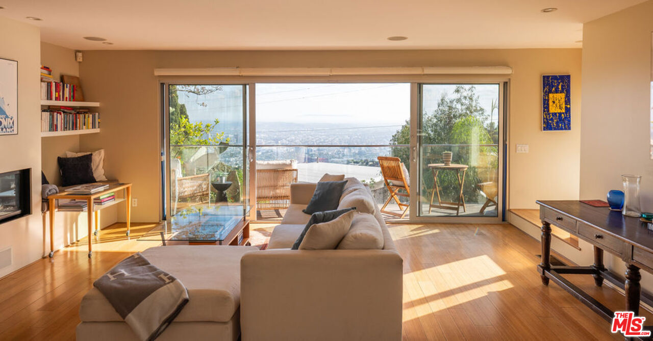 Property photo for 2158 Sunset Plaza Dr, Los Angeles, CA