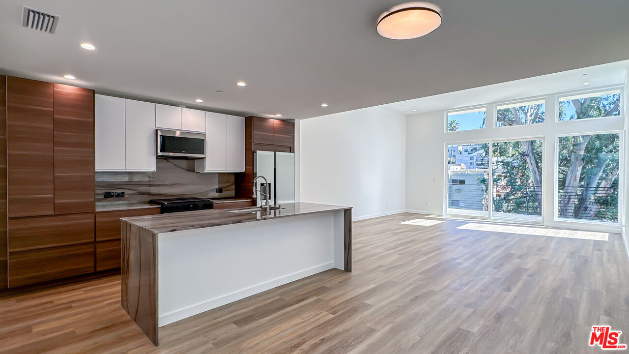 Property photo for 946 Lucile Ave, Los Angeles, CA