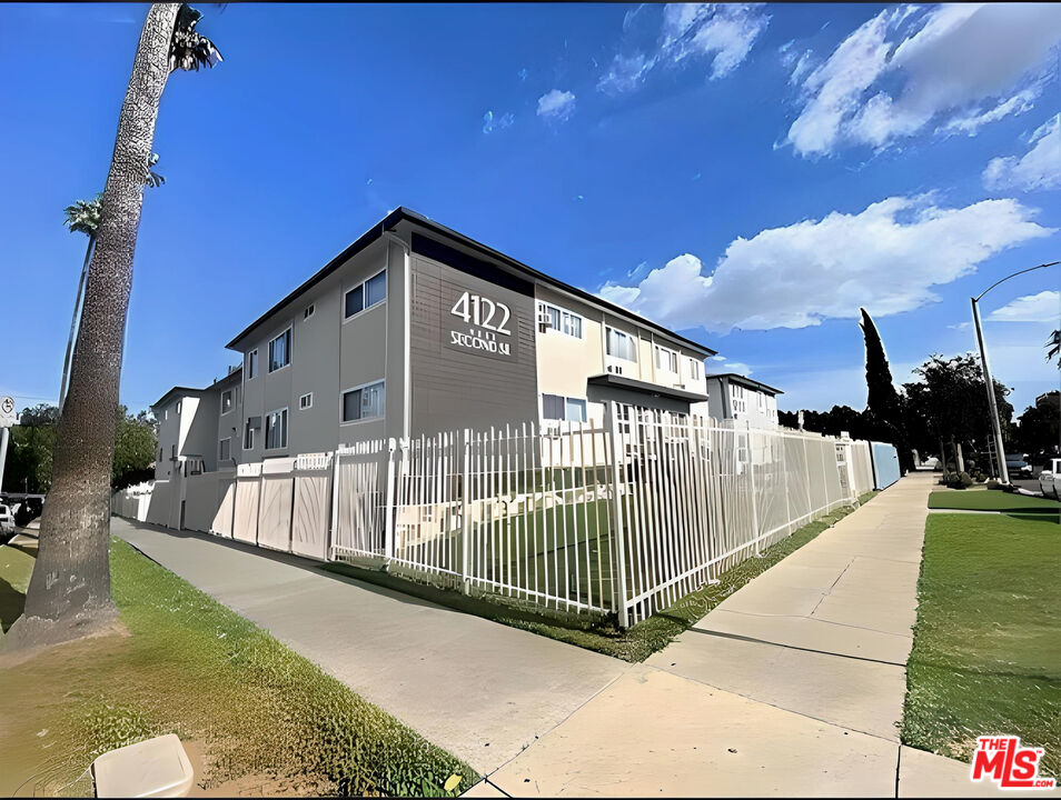 Property photo for 4122 W 2nd St, #15, Los Angeles, CA