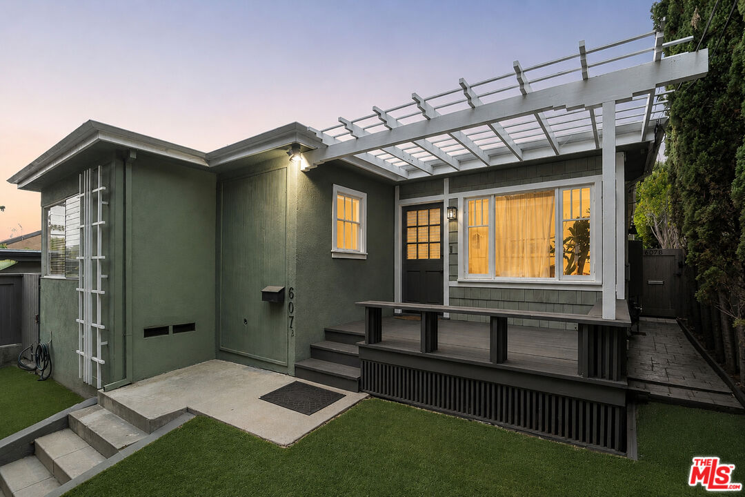 Property photo for 607 Ashland Ave, Santa Monica, CA