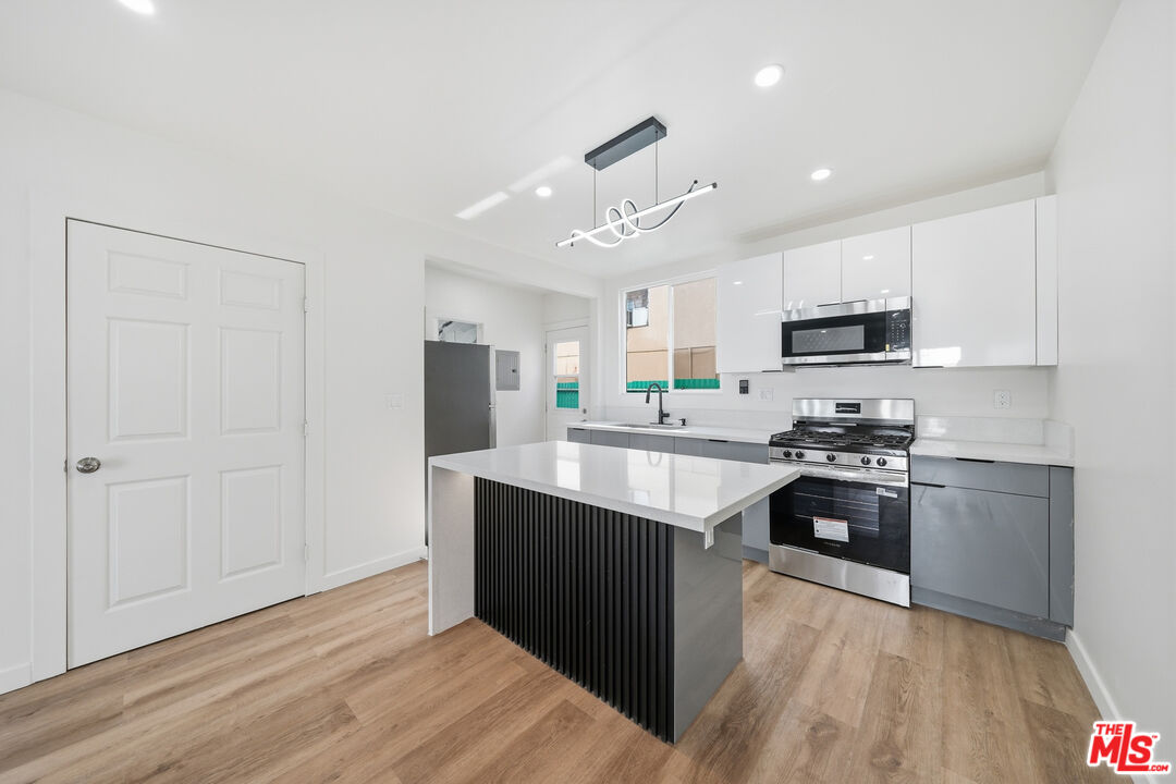 Property photo for 3020 W 12th St, #3028 1/2, Los Angeles, CA