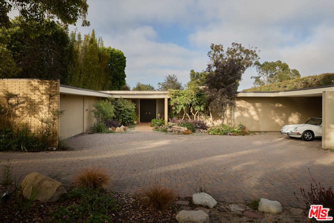 Property photo for 344 S Cliffwood Ave, Los Angeles, CA