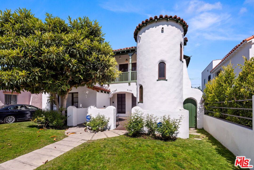 Property photo for 8135 W 4th St, #UPSTAIRS, Los Angeles, CA