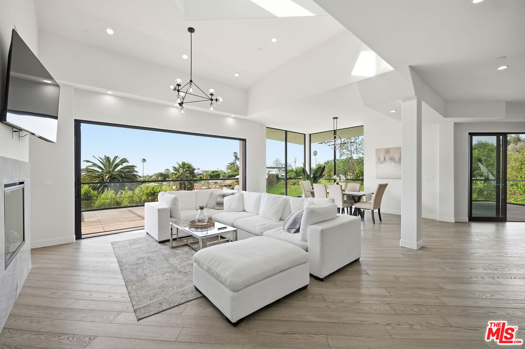 Property photo for 5675 Calpine Dr, Malibu, CA
