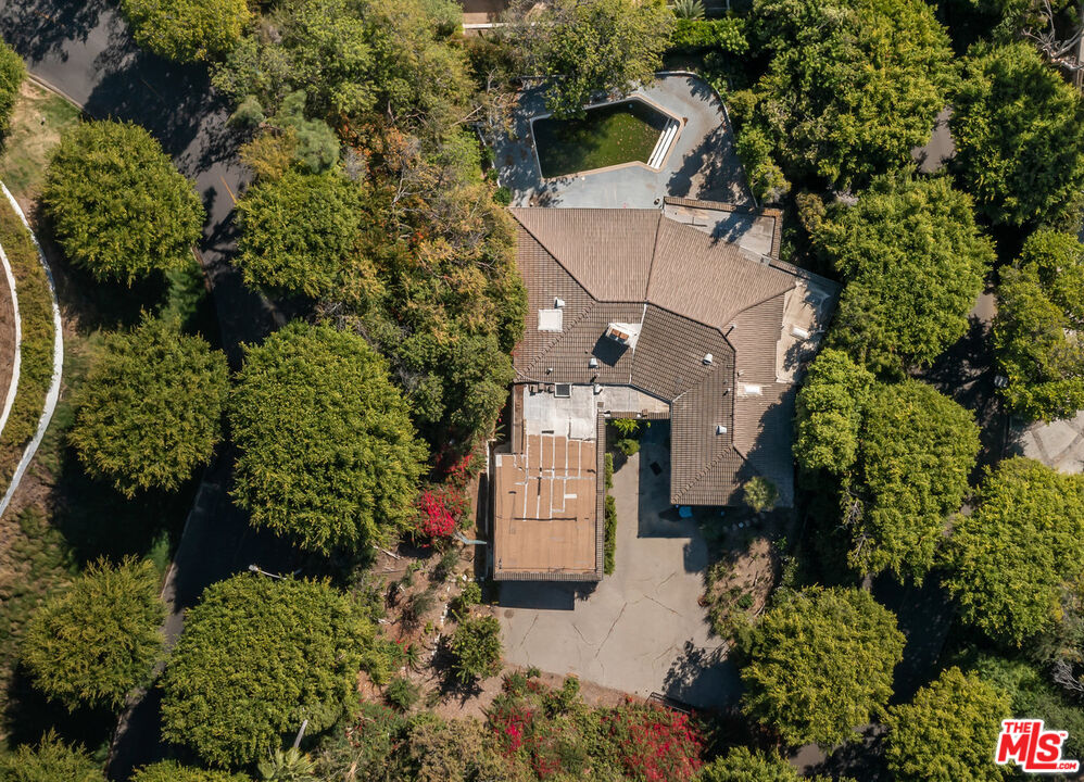 Property photo for 1150 Laurel Way, Beverly Hills, CA