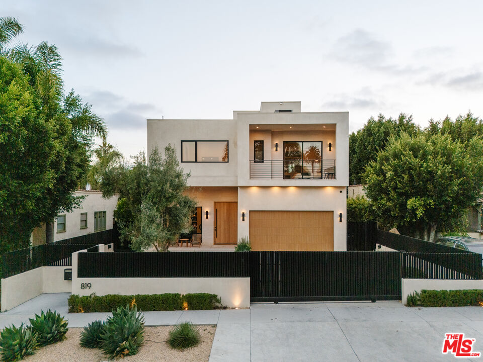 Property photo for 819 N Ogden Dr, Los Angeles, CA
