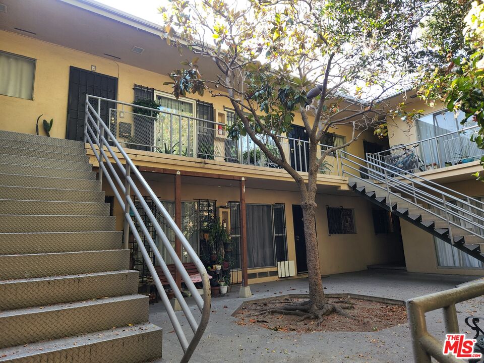 Property photo for 4106 Rosewood AVE, #5, Los Angeles, CA