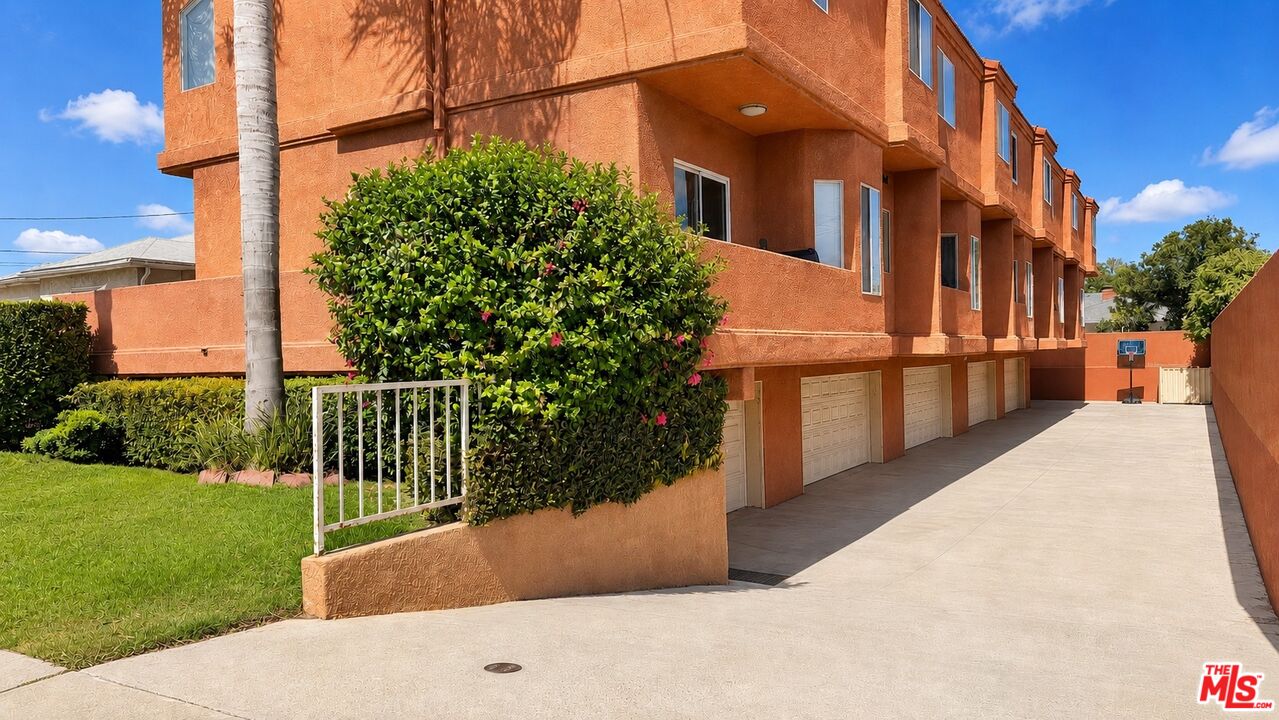 Property photo for 14714 S Budlong Ave, #4, Gardena, CA
