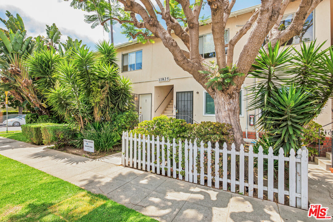 Property photo for 11825 Iowa Ave, #1, Los Angeles, CA
