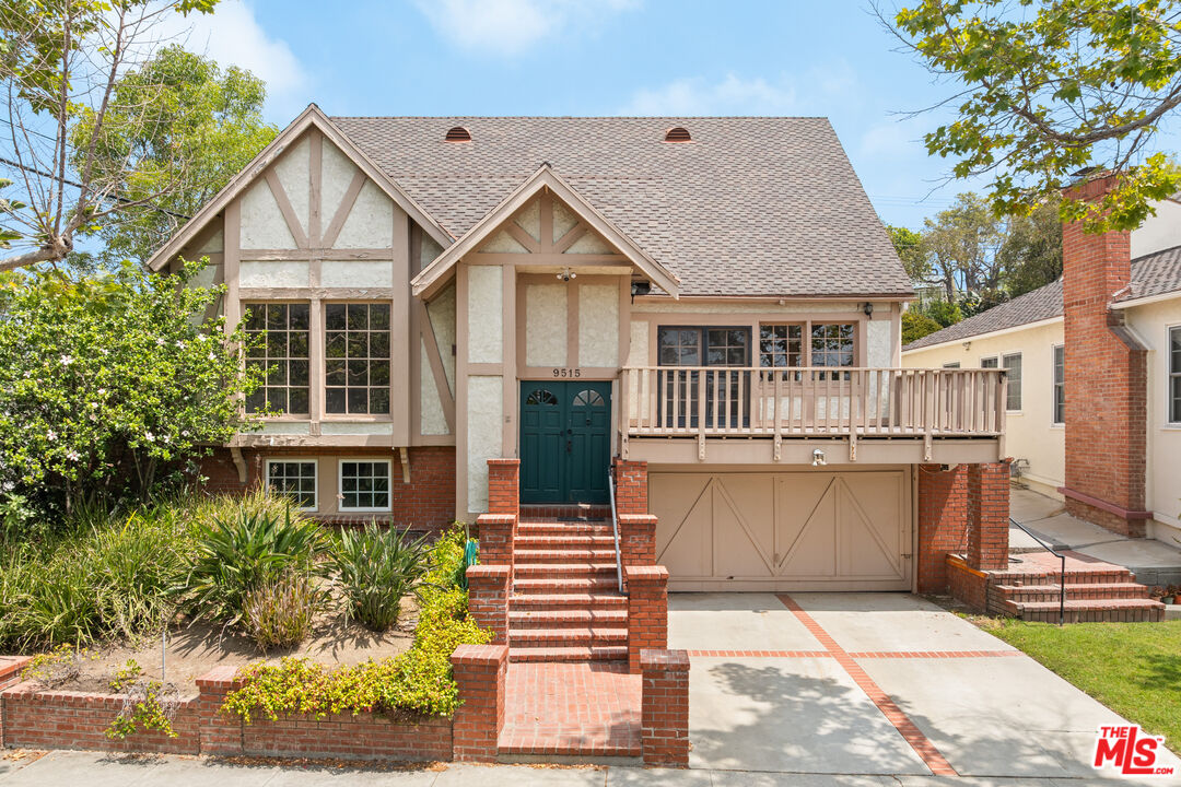Property photo for 9515 Beverlywood St, Los Angeles, CA
